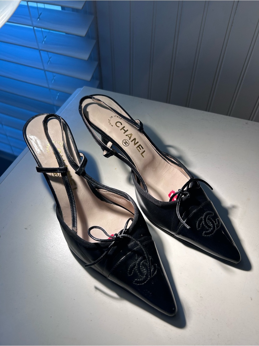 CHANEL Black Pointed Leather Slingback Mairs
